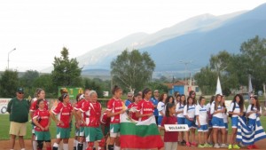 Мая Манолова и Белчо Горанов откриха Европейското първенство по софтбол