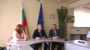 Посланик Раз има висока чувствителност по отношение на сигурността на