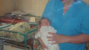 530грамово бебе се роди във варненската АГ болница