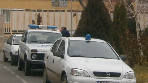 Задържаха дрогиран шофьор