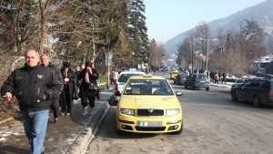 Удължиха с 5 години възрастта на такситата