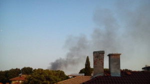 Овладяха пожара до автогара Стара Загора