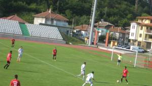 Локомотив почна проверките с равенство