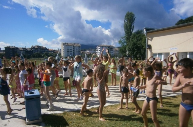 Над 100 деца на Плувната фиеста в Кюстендил