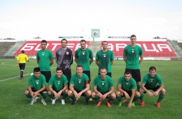 Врачани излизат срещу съименника си в Луковит