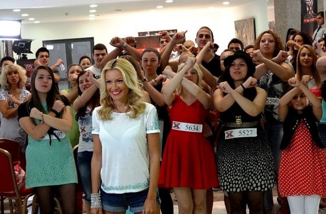 Оперно пеене и благотворителност откриха X Factor кастинга в Пловдив