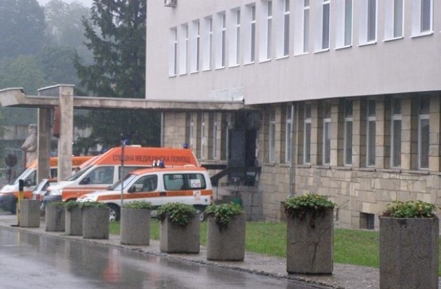 Съдът отмени наказанието на д-р Ангелов, наложено заради смъртта на родилка