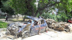 Разчистват паркинга на разрухата в Аспарухово