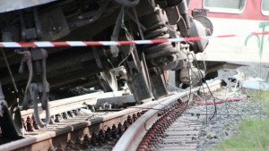 Железопътната линия в Калояновец е разчистена за движение на влакове