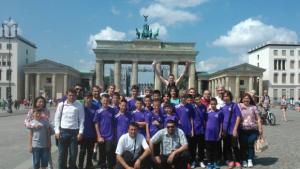 Англичани спряха малките етърци в Берлин посланик Ради Найденов ги