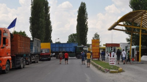 Фирми за скрап протестират на Капитан Андреево