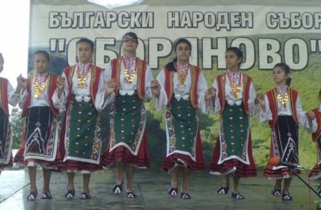Русенският митрополит, Калинка Сгурова и Калоферските гайдари на Илинден в Сборяново