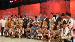 Ансамбъл Мездра с престижна награда от международния фолклорен фестивал в