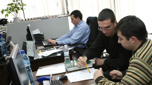 Близо 150 000 работни места средногодишно ще се осигурят с