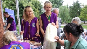 Лайънс клубовете подкрепиха пострадалите от наводнението във В Търново Дебелец