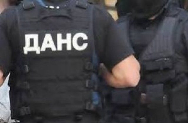 ДАНС залови разпространители на порно с малолетни