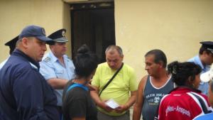 Осуетиха протест в Максуда събарянето започна