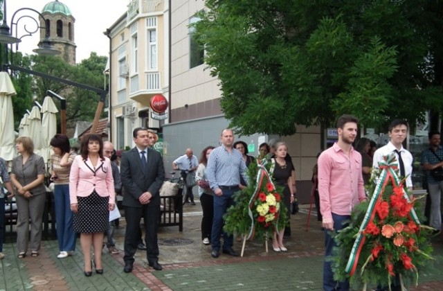 Севлиево отбеляза 137 години от своето Освобождение