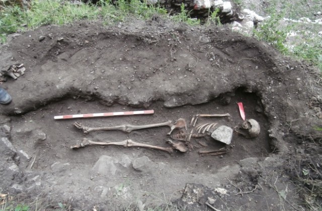 Откриха скелет в местността „Градище с камък върху сърцето