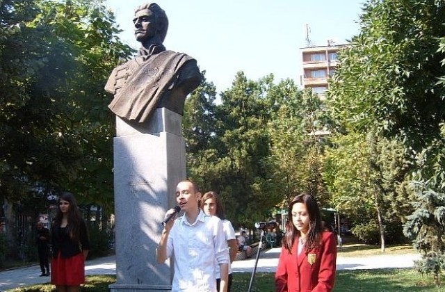 Апостола на 177 години