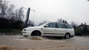 Над 100 л квм се изсипали над Бяла положението все