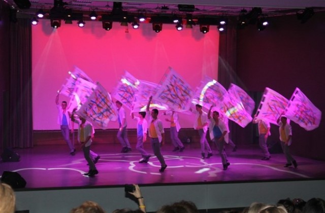 ИНКАР и Девет осми БГ очароваха габровската публика със съвместен концерт