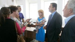 Надеждите на кметовете били в служебен кабинет