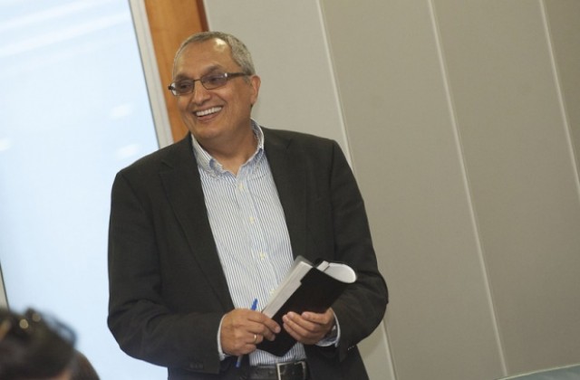 Иван Костов: КТБ може да бъде спасена от акционерите или от вложителите си