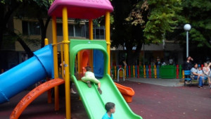 Откриха официално още една детска площадка в Стара Загора