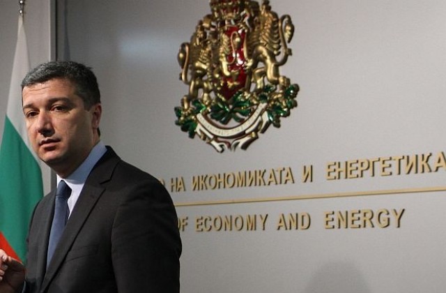Другата седмица оставка ще има, заяви министър Стойнев