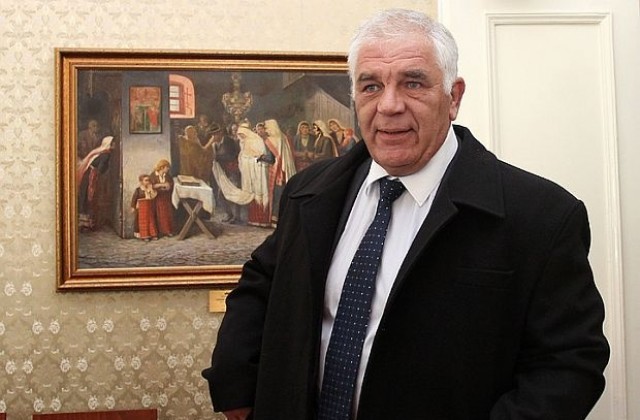 Ваньо Танов: Неизпълнението на приходите може да достигне 1 млрд. лева