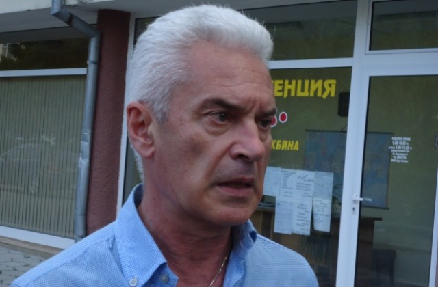 Атака ще изненада социолозите на парламентарните избори, смята Волен Сидеров