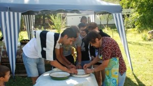 Набират се внучета назаем за участие в Приеми ме на