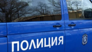 Задигнаха 2600 лева от микробус