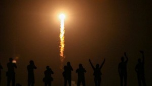 Роскосмос загуби спътник с мухи и семена