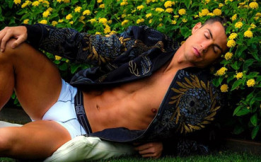 Роналдо в ролята на Полегнала е Тодора