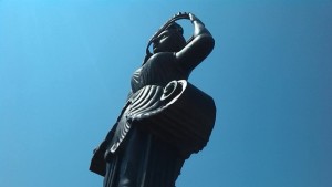 Фарътстатуя в Царево заработи от днес