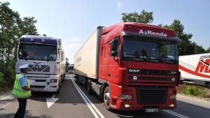 Ограничение за тирове до средата на септември
