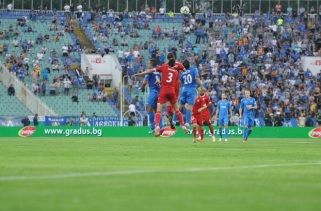 ЦСКА надви Левски във Вечното дерби с 2:0