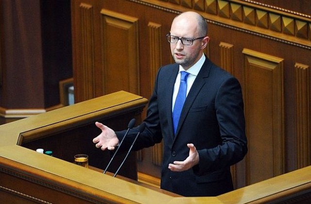Украинският премиер в оставка зове за строги икономии