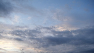 Облаци и краткотрайни валежи