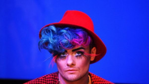 Нова технология сменя цвета на косата без боя