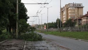 Временно е ограничено движението в участъка Нова Загора Сливен на