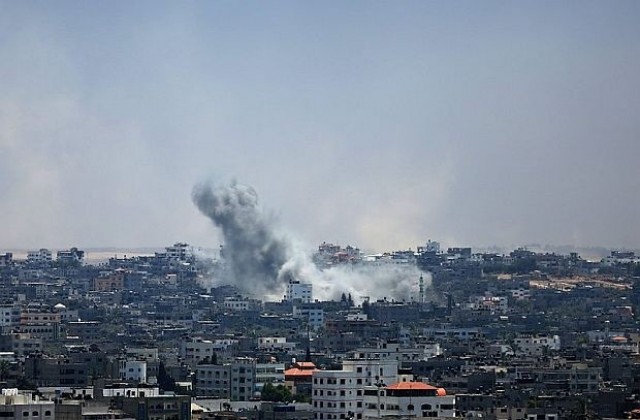 Израел удари единствената електроцентрала в ивицата Газа
