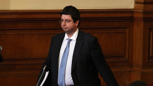 Актуализираха бюджета на здравната каса на първо четене