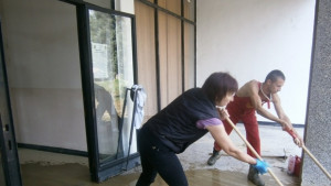 Доброволци се организират в социалната мрежа в помощ на пострадалите