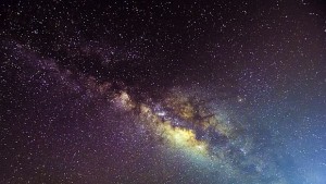 Млечният път е помалък отколкото се смяташе досега