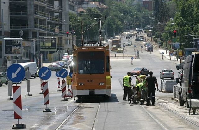 Реорганизират движението по бул. Черни връх заради строежа на метрото