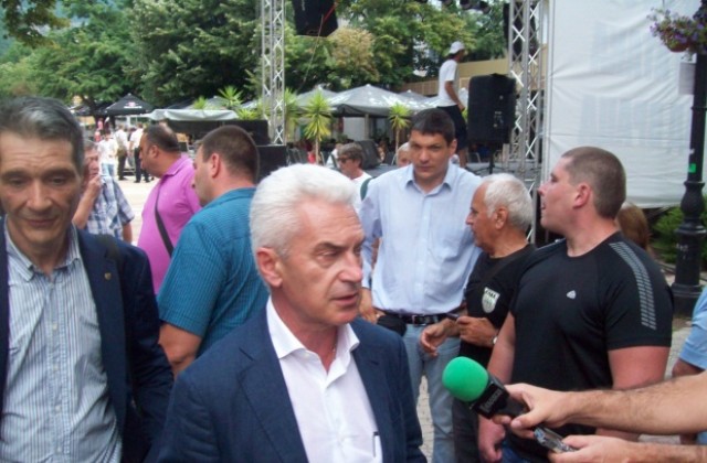 Волен Сидеров: Бих се върнал в парламента само, за да подкрепя задължителното гласуване.