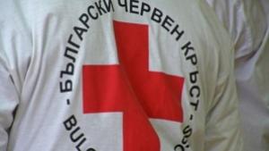 Червеният кръст оказва психологична помощ на хората в пострадалите села